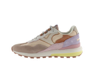 Victoria Luna Sneaker