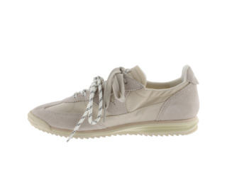 Victoria Saturno Sneaker